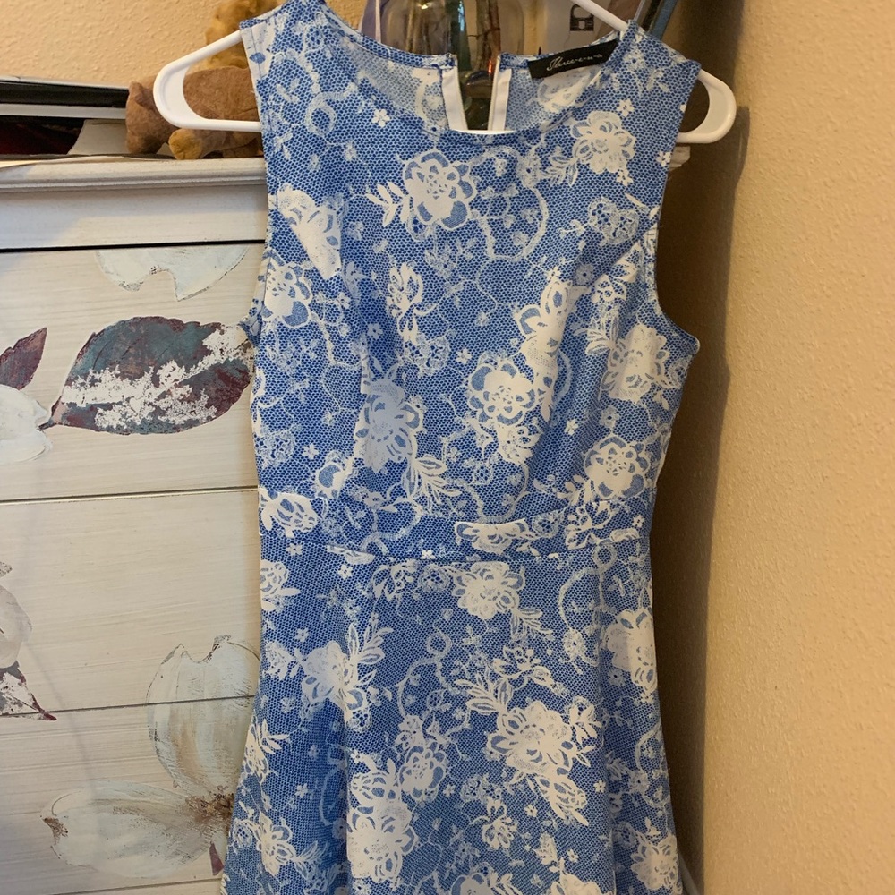 Floral blue white dress